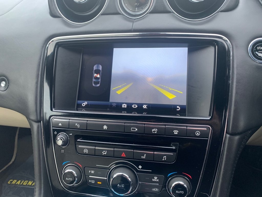 Used Jaguar XJ 2016 for sale - 77037802: Photo 24