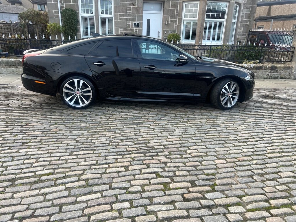 Used Jaguar XJ 2016 for sale - 77037802: Photo 4