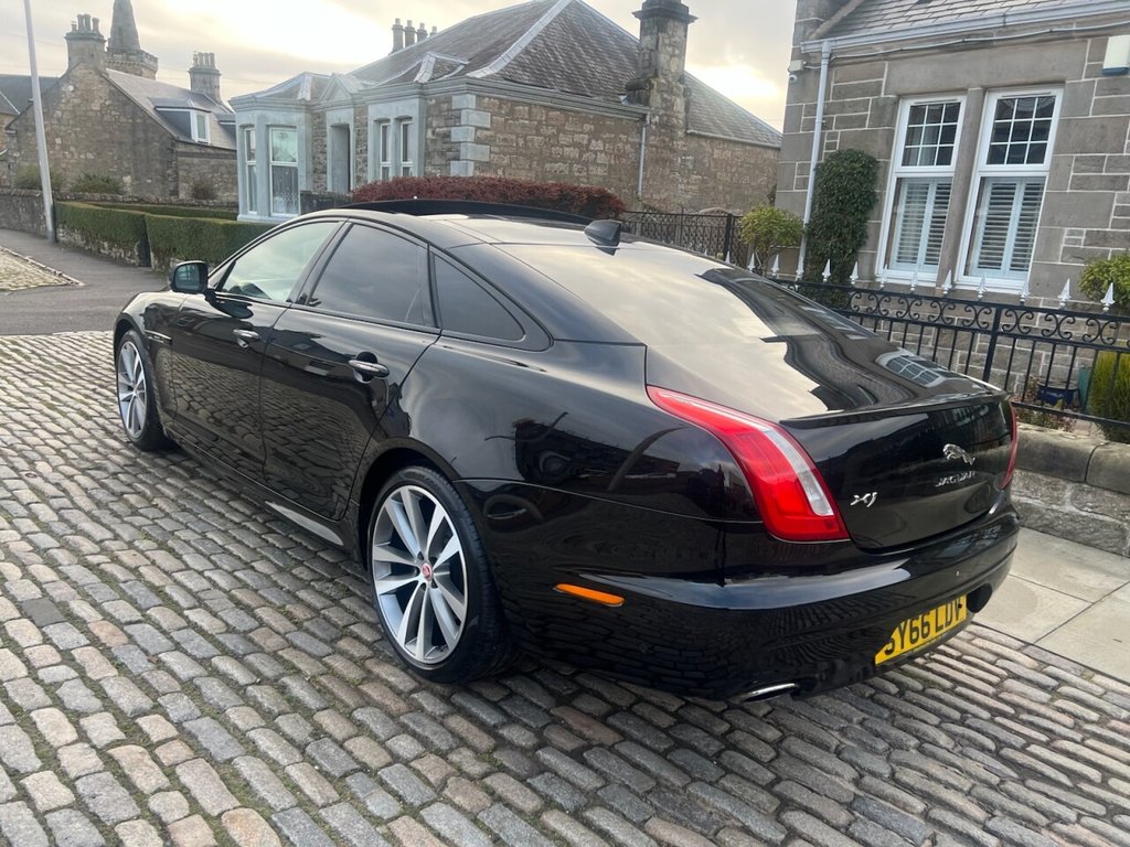 Used Jaguar XJ 2016 for sale - 77037802: Photo 5