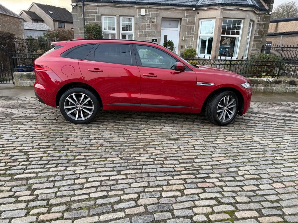 Used Jaguar F-Pace 2017 for sale - 77037755: Photo 4