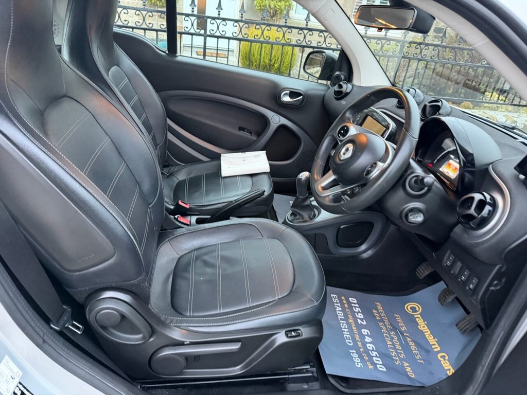 Used smart fortwo 2015 for sale - 77534072: Photo 2