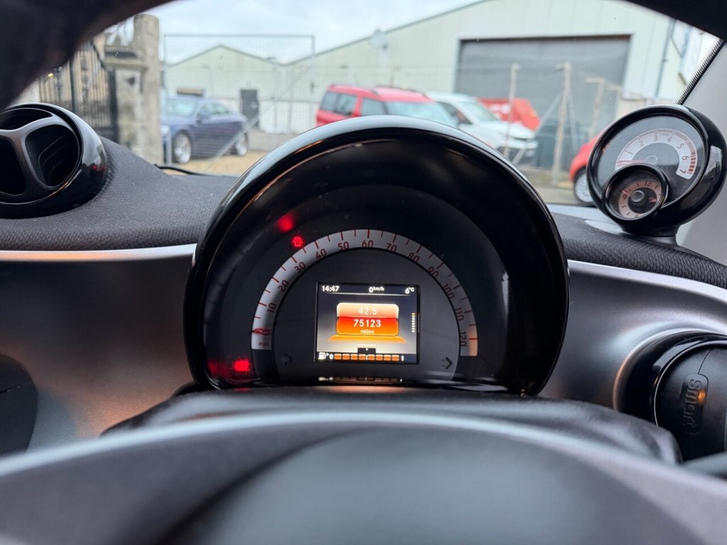 Used smart fortwo 2015 for sale - 77534072: Photo 27