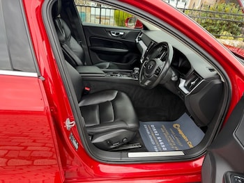 Used Volvo V60 2018 for sale - 77037785: Photo