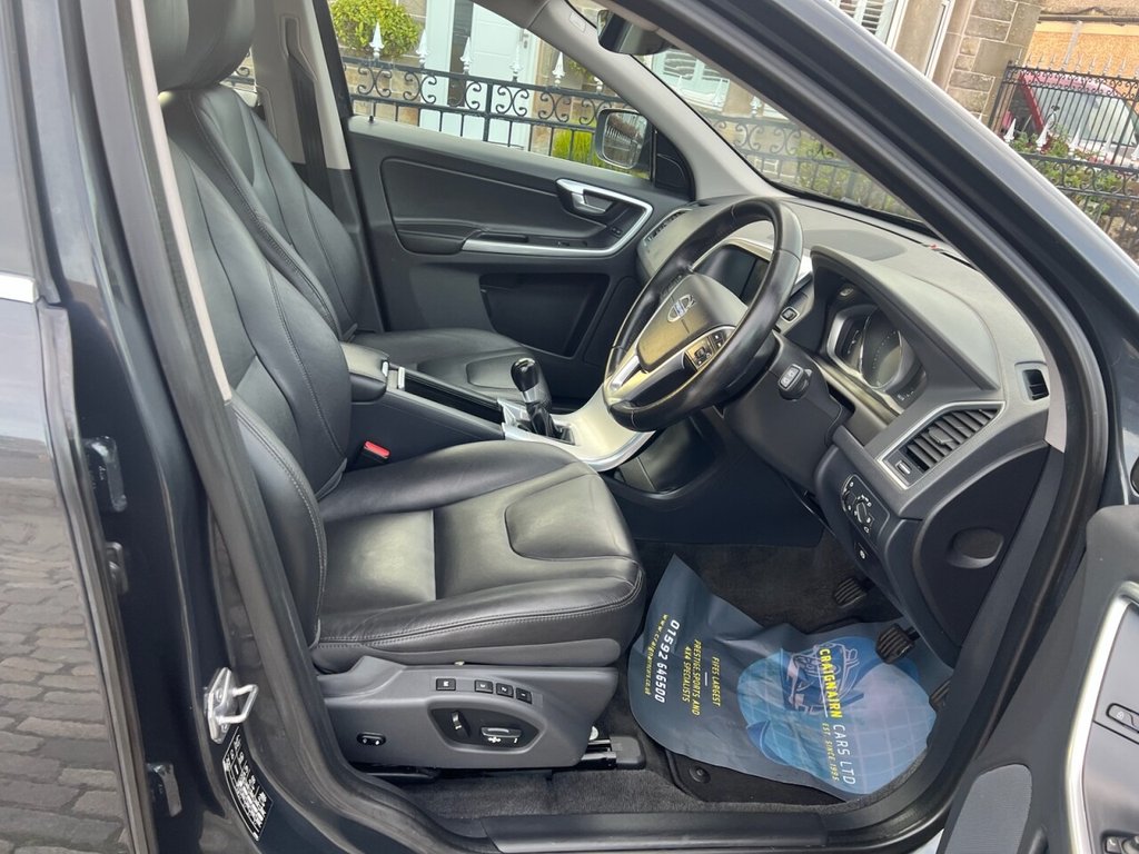 Used Volvo XC60 2016 for sale - 77037859: Photo 2