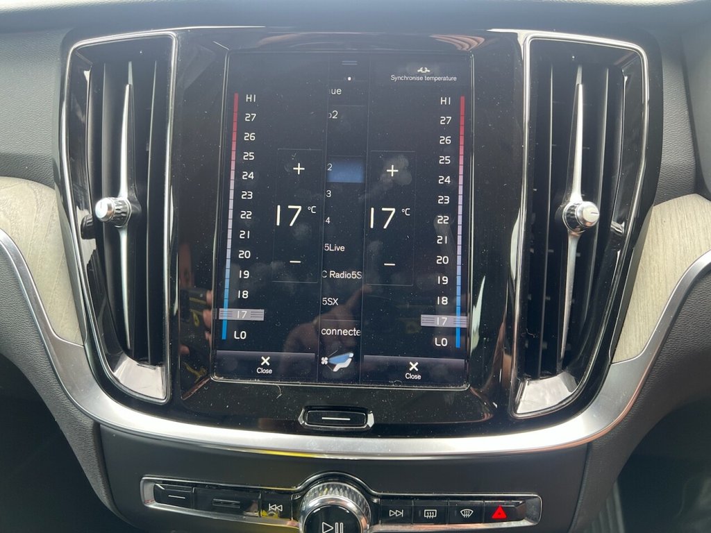 Used Volvo V60 2019 for sale - 77037754: Photo 24