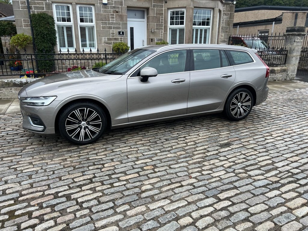 Used Volvo V60 2019 for sale - 77037754: Photo 4