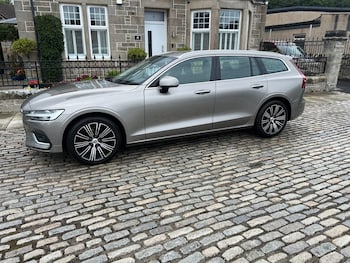 Used Volvo V60 2019 for sale - 77037754: Photo