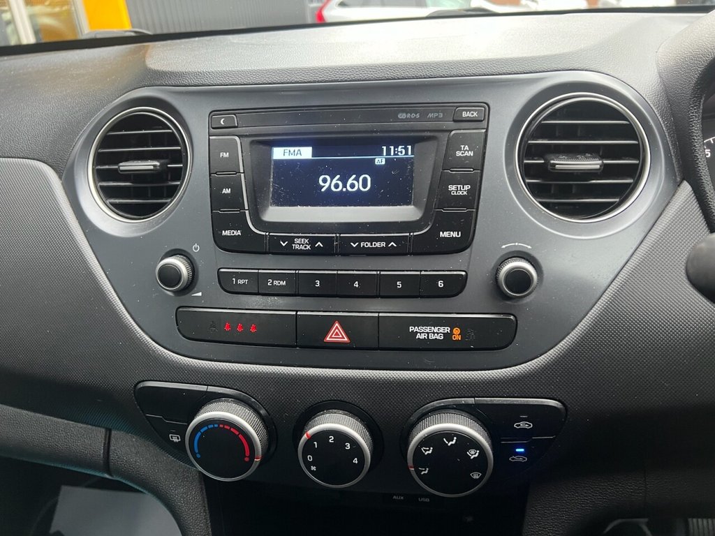 Used Hyundai i10 2017 for sale - 77009549: Photo 8