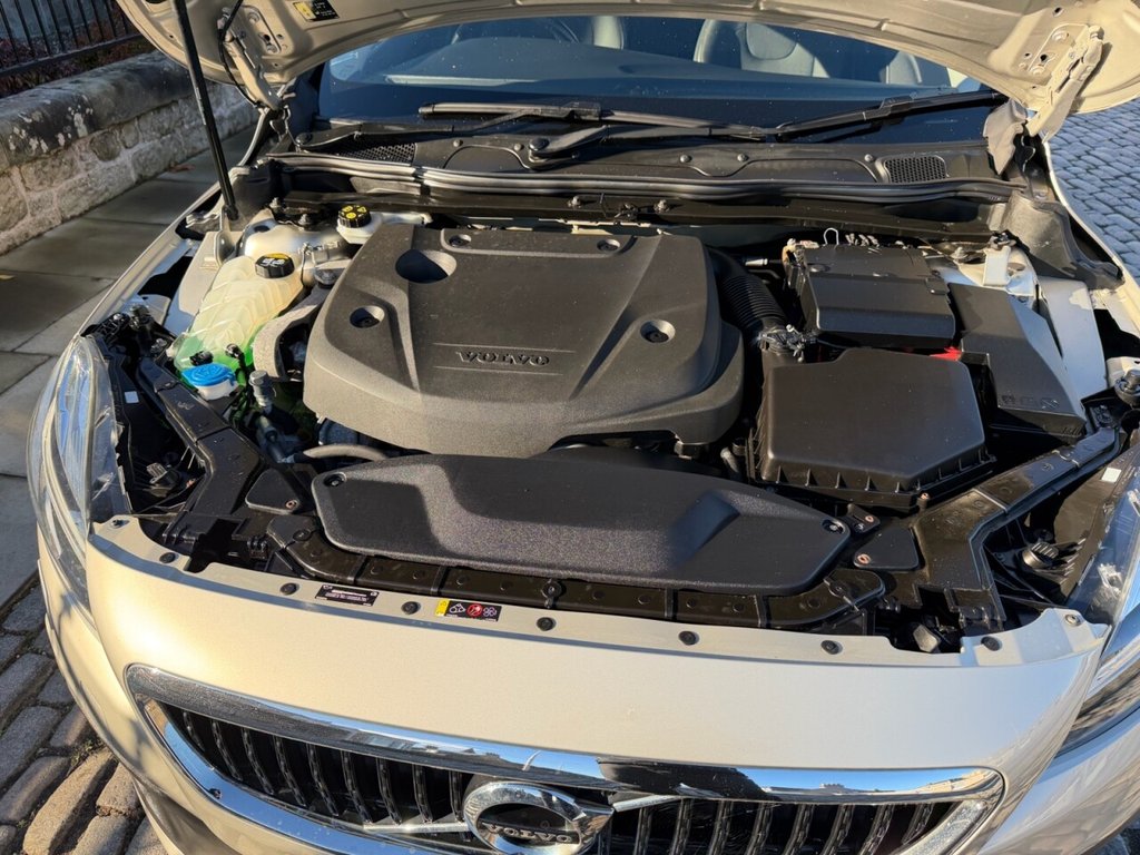 Used Volvo V40 2016 for sale - 77037651: Photo 17