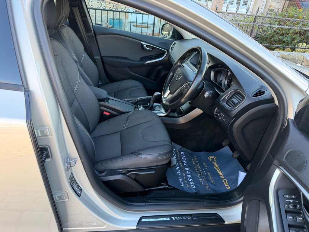 Used Volvo V40 2016 for sale - 77037651: Photo 2