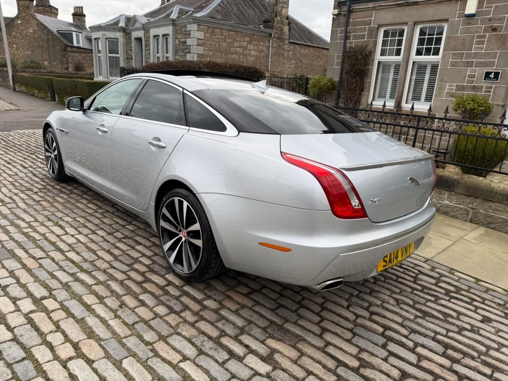 Used Jaguar XJ 2014 for sale - 77608799: Photo 11