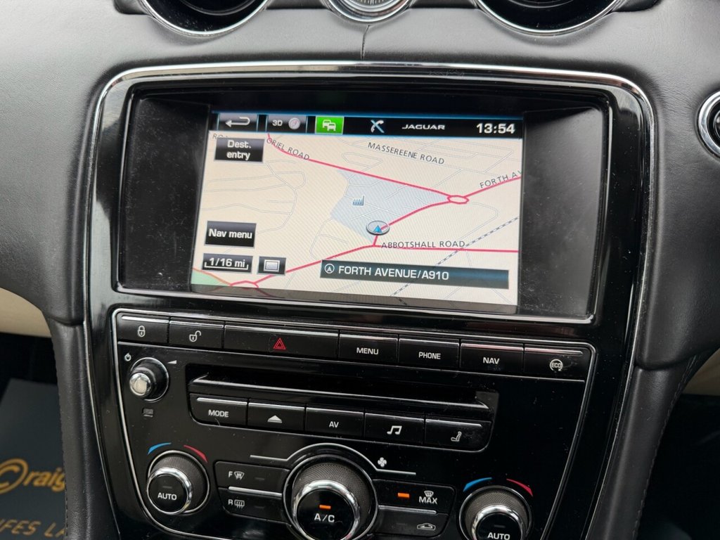 Used Jaguar XJ 2014 for sale - 77608799: Photo 17