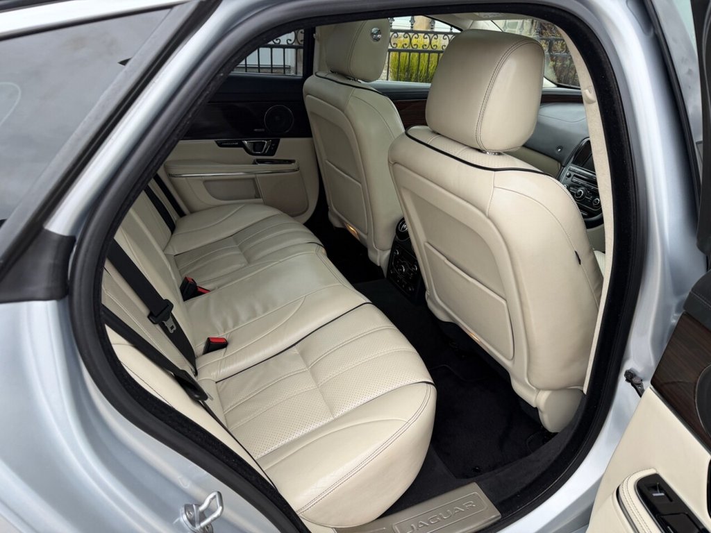 Used Jaguar XJ 2014 for sale - 77608799: Photo 29