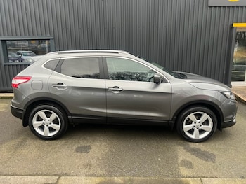 Used Nissan Qashqai 2017 for sale - 73690644: Photo