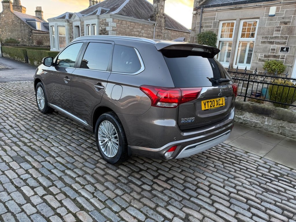 Used Mitsubishi Outlander 2020 for sale - 77038006: Photo 5
