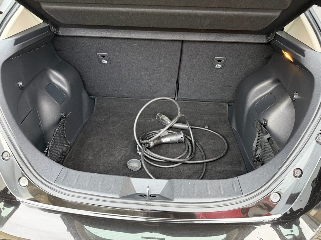 Used Nissan Leaf 2018 for sale - 77667582: Photo 20