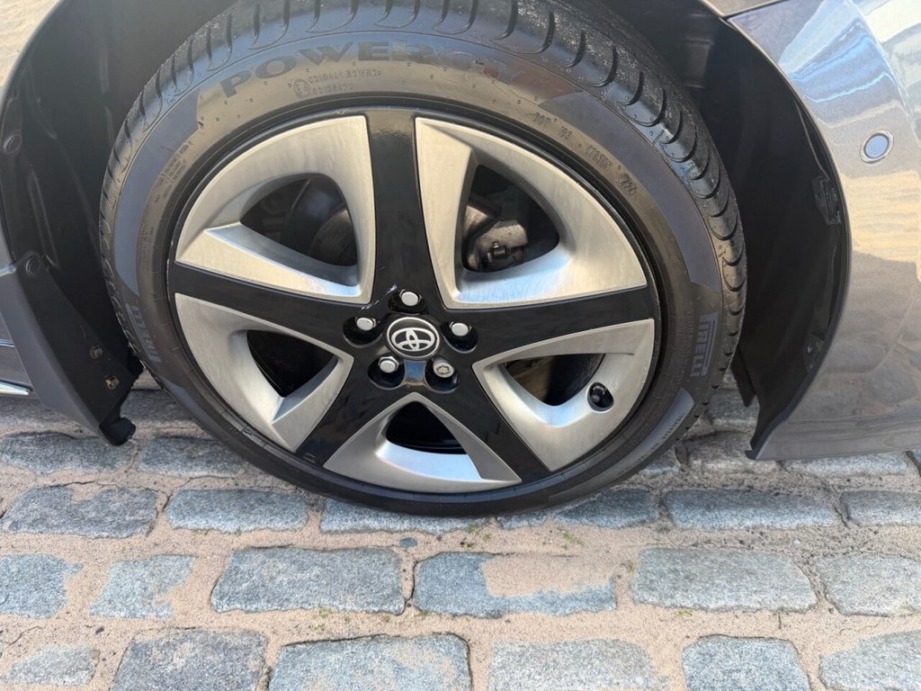 Used Toyota Prius 2020 for sale - 78212947: Photo 11