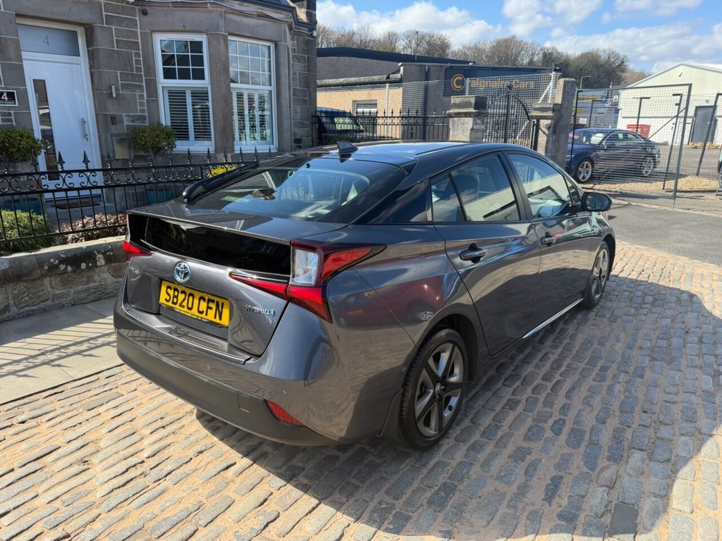 Used Toyota Prius 2020 for sale - 78212947: Photo 4