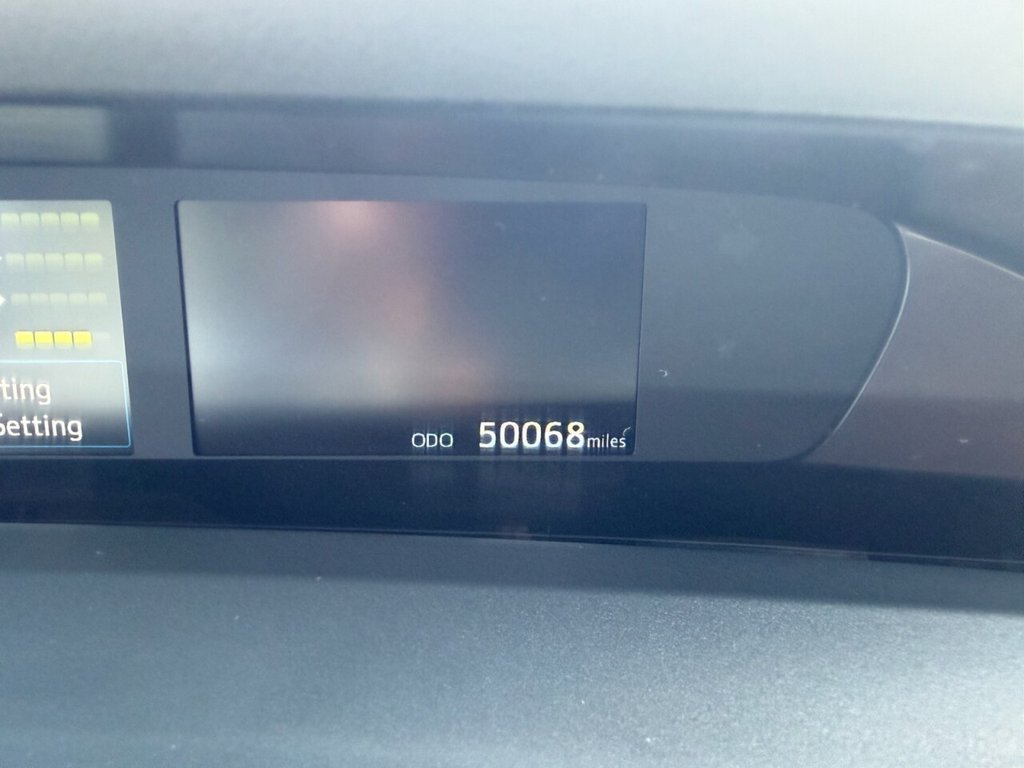 Used Toyota Prius 2020 for sale - 78212947: Photo 5