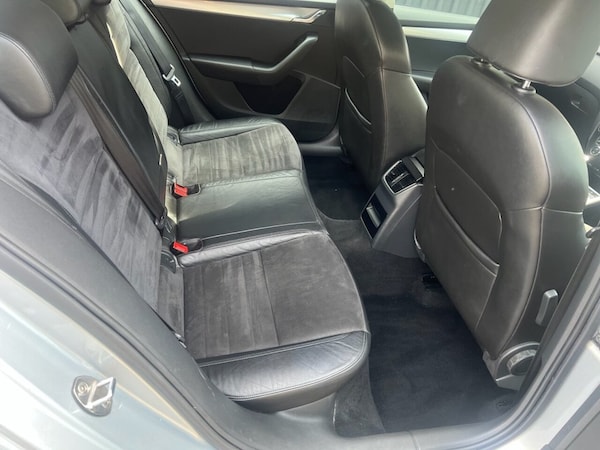 Used Skoda Octavia 2015 for sale - 74877112: Photo 9
