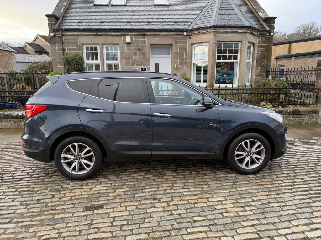 Used Hyundai Santa Fe 2014 for sale - 77038141: Photo 11