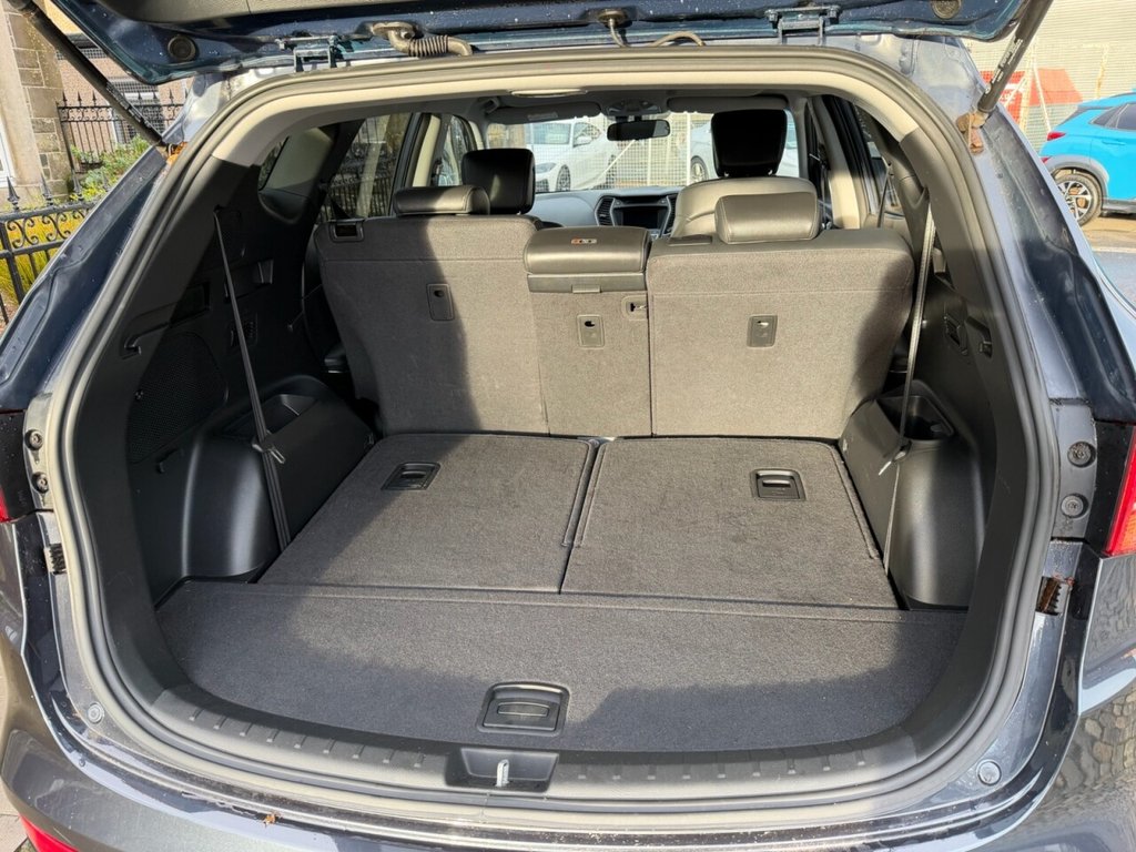 Used Hyundai Santa Fe 2014 for sale - 77038141: Photo 14