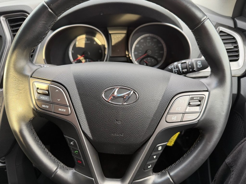 Used Hyundai Santa Fe 2014 for sale - 77038141: Photo 23