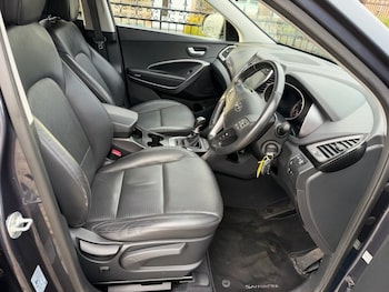 Used Hyundai Santa Fe 2014 for sale - 77038141: Photo