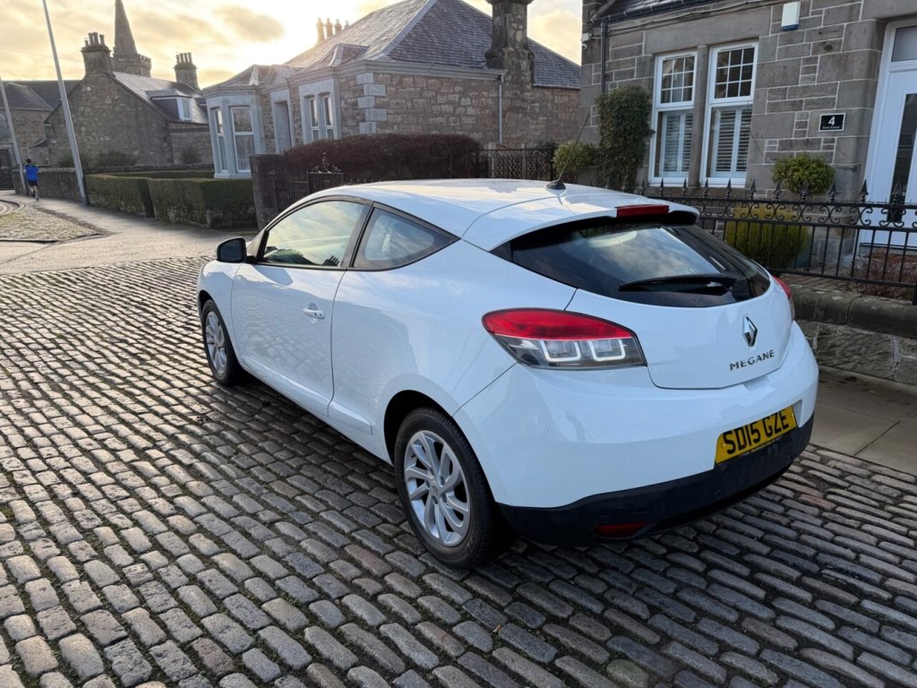 Used Renault Megane 2015 for sale - 77038118: Photo 10