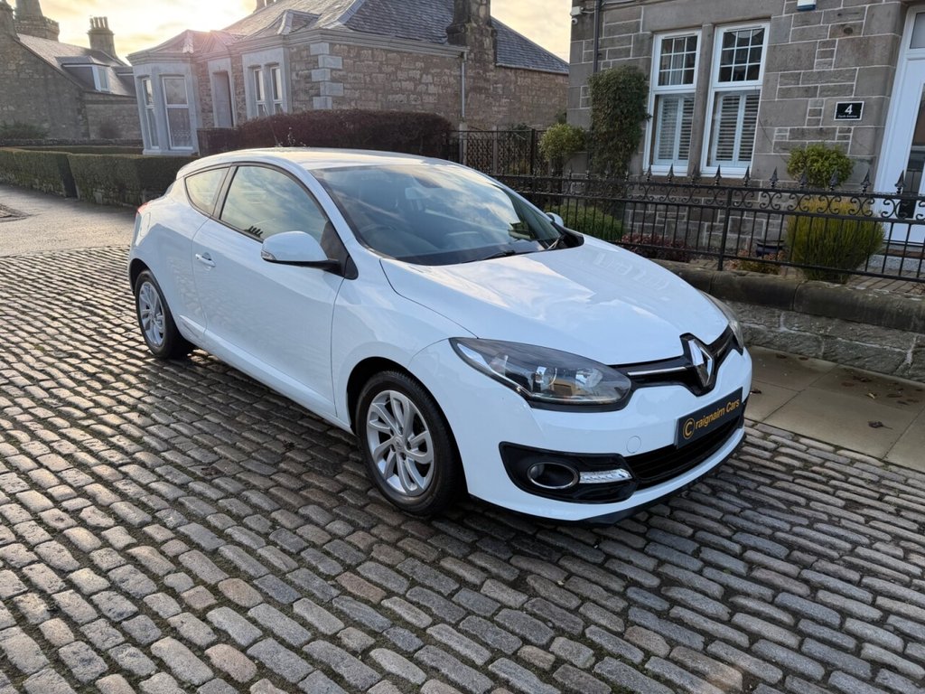 Used Renault Megane 2015 for sale - 77038118: Photo 5