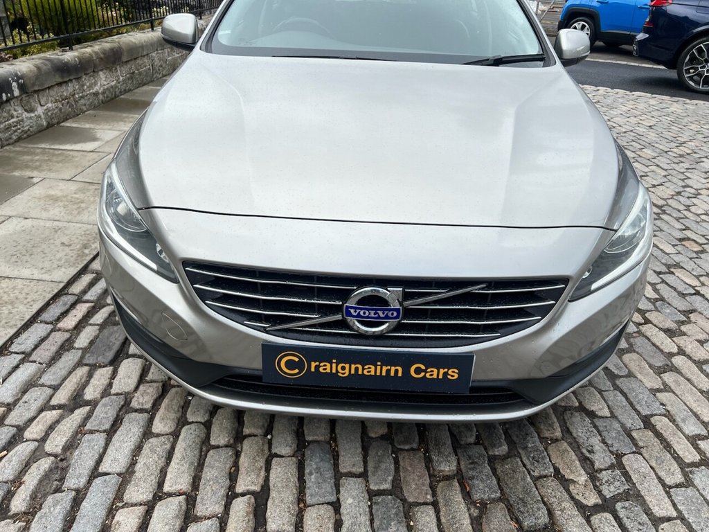 Used Volvo V60 2015 for sale - 77037763: Photo 10