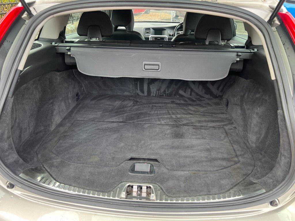 Used Volvo V60 2015 for sale - 77037763: Photo 15