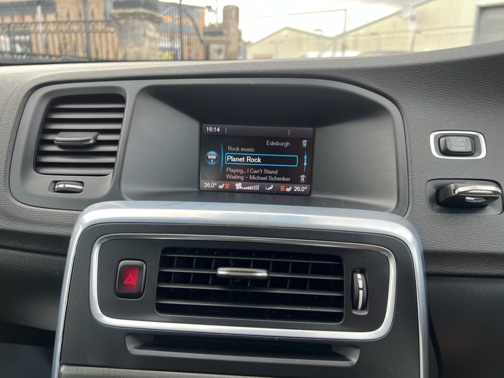 Used Volvo V60 2015 for sale - 77037763: Photo 22