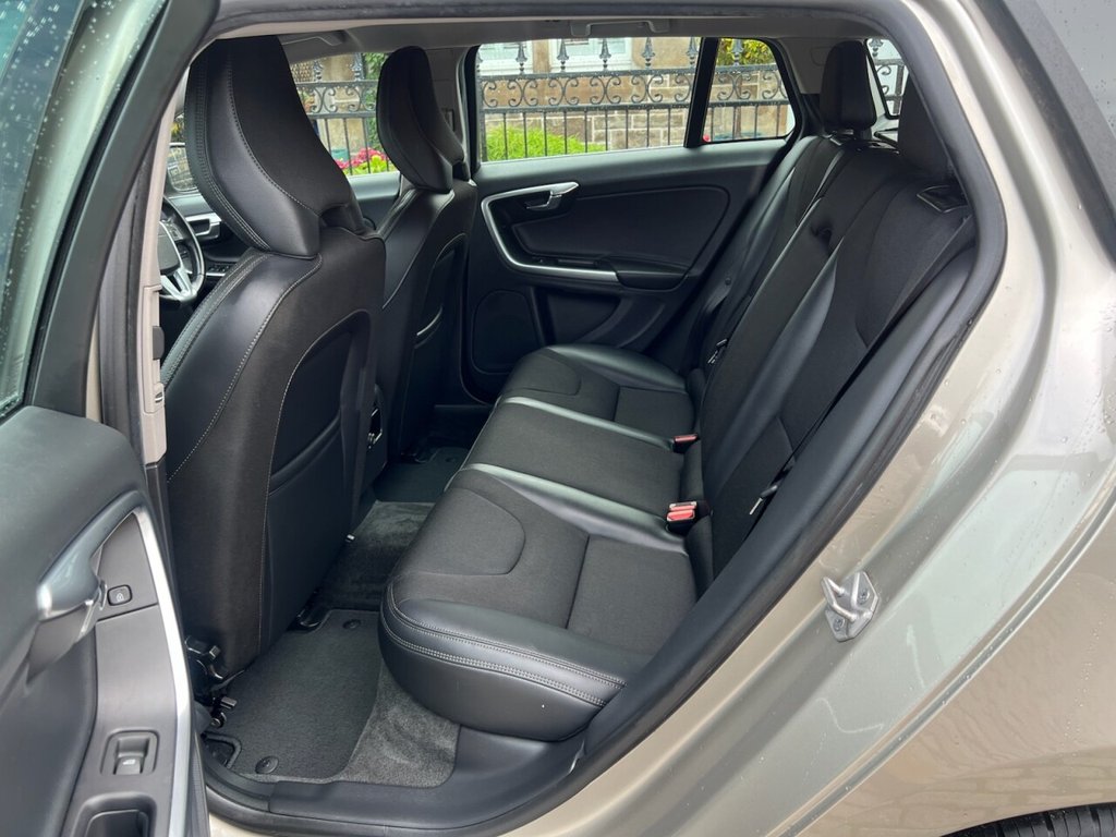 Used Volvo V60 2015 for sale - 77037763: Photo 24