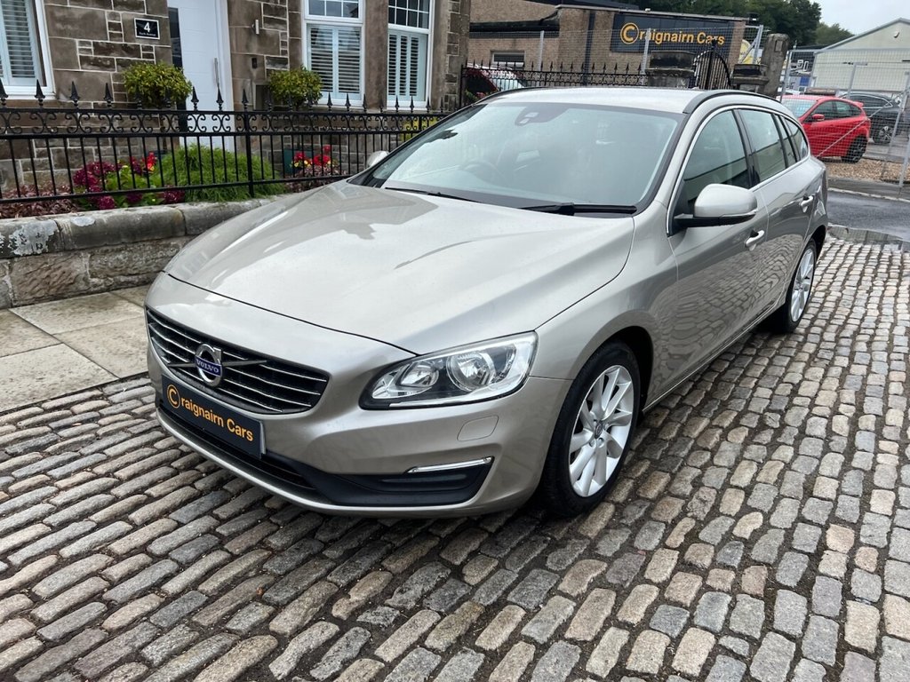 Used Volvo V60 2015 for sale - 77037763: Photo 3