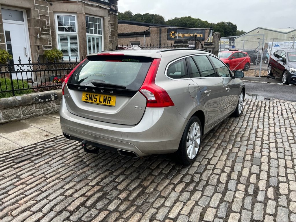 Used Volvo V60 2015 for sale - 77037763: Photo 4