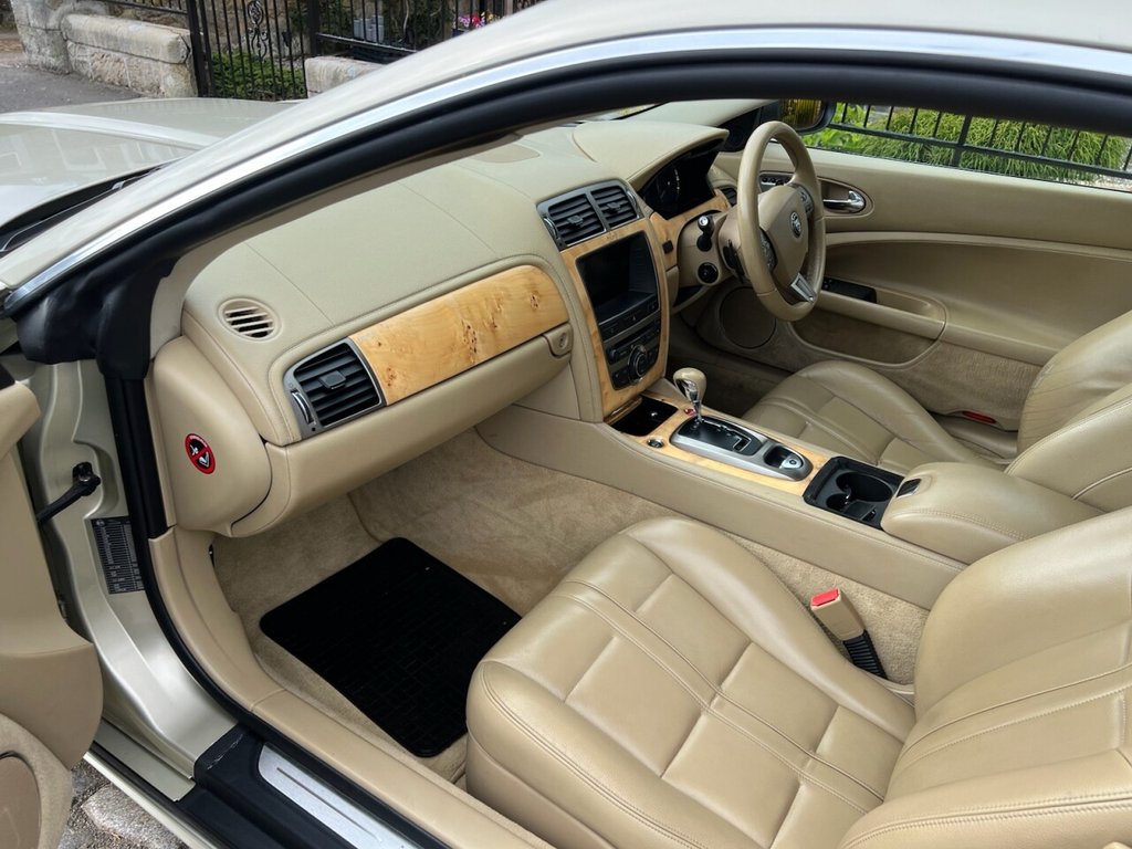 Used Jaguar XK 2005 for sale - 77037667: Photo 16