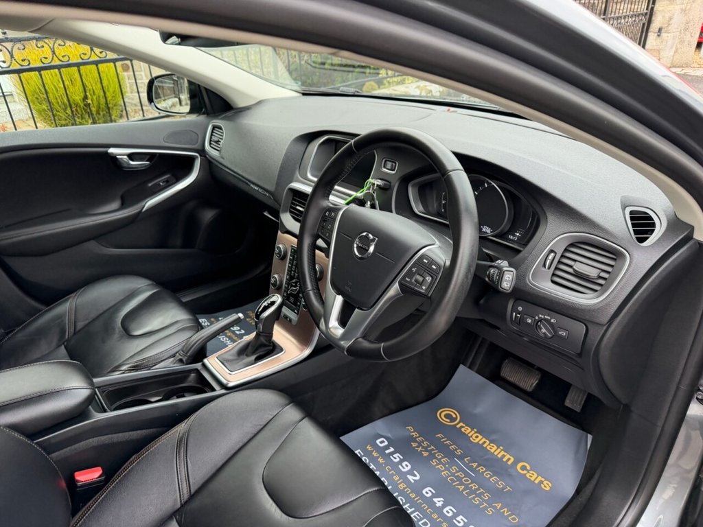 Used Volvo V40 2018 for sale - 77037850: Photo 29