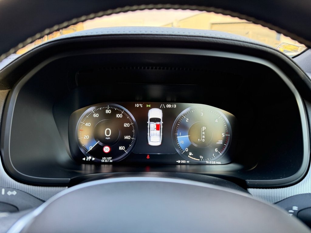 Used Volvo S90 2018 for sale - 77038178: Photo 32