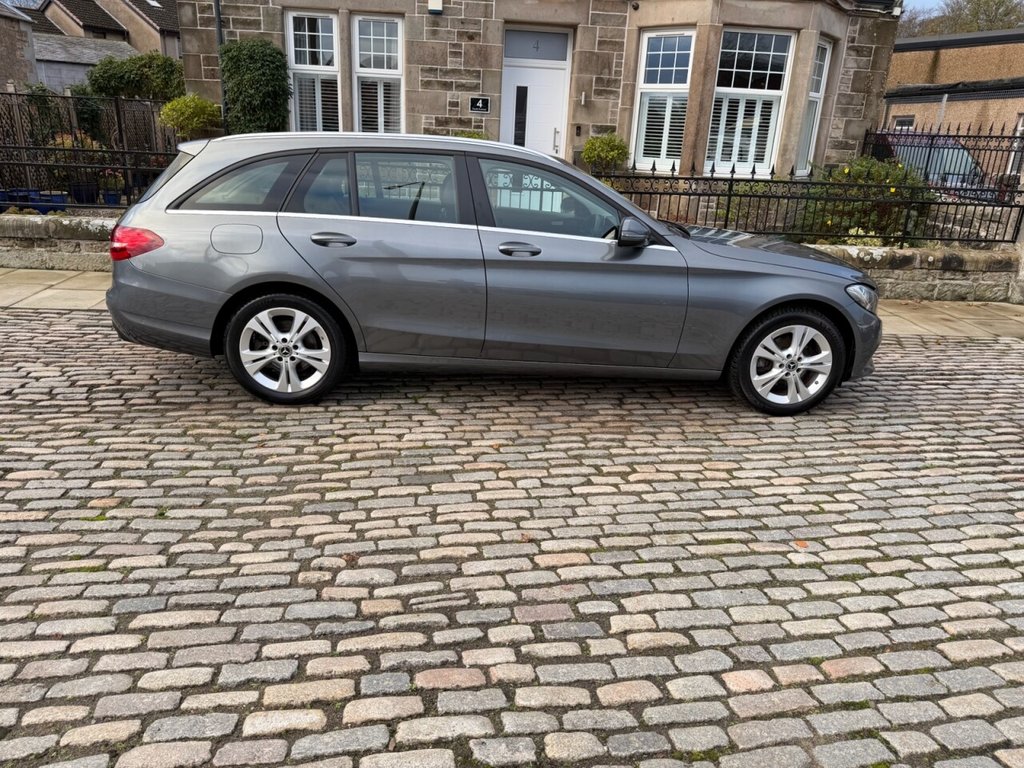 Used Mercedes-Benz C Class 2018 for sale - 77037974: Photo 11