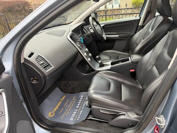 Used Volvo XC60 2017 for sale - 77534229: Photo