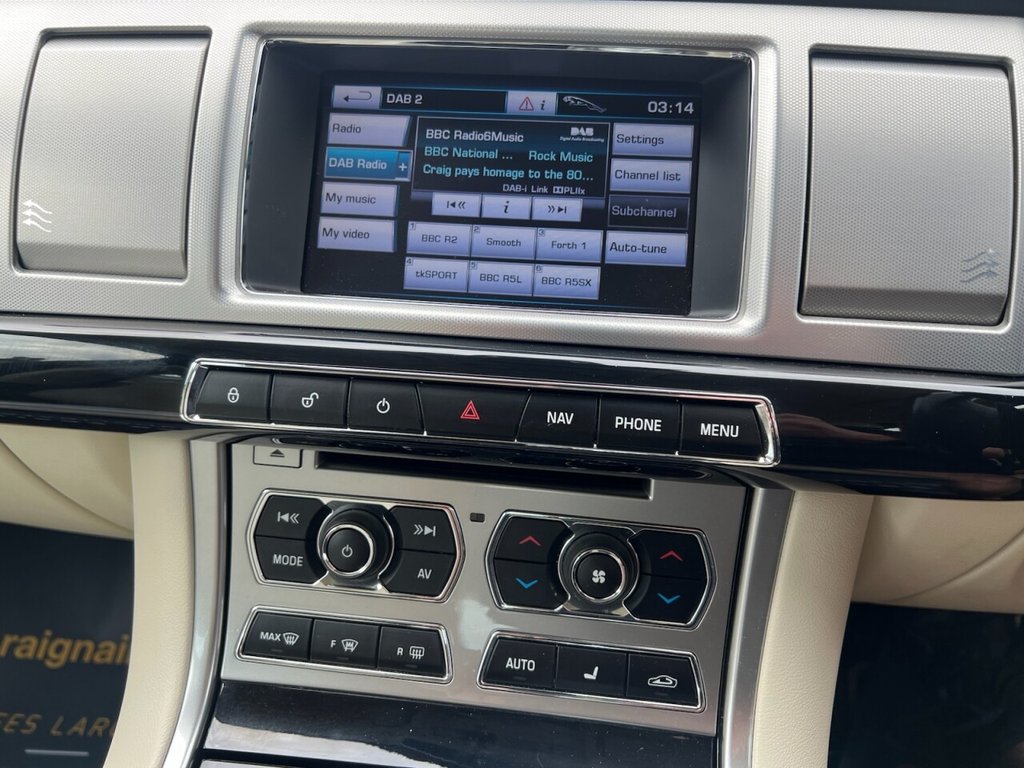 Used Jaguar XF 2013 for sale - 77037805: Photo 24