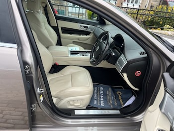 Used Jaguar XF 2013 for sale - 77037805: Photo