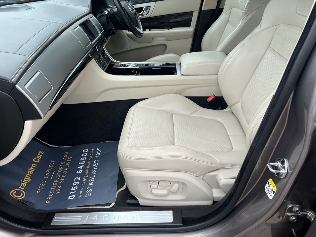 Used Jaguar XF 2013 for sale - 77037805: Photo 31
