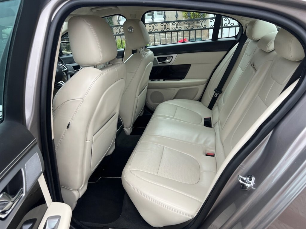Used Jaguar XF 2013 for sale - 77037805: Photo 32