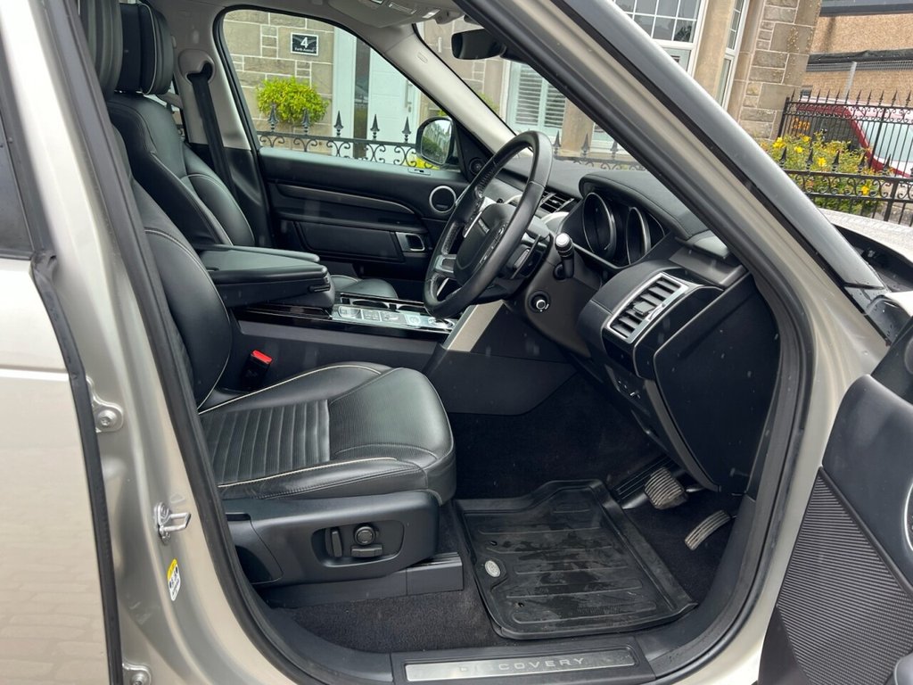 Used Land Rover Discovery 2017 for sale - 77037745: Photo 2