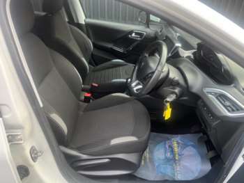 Used Peugeot 208 2015 for sale - 71875186: Photo