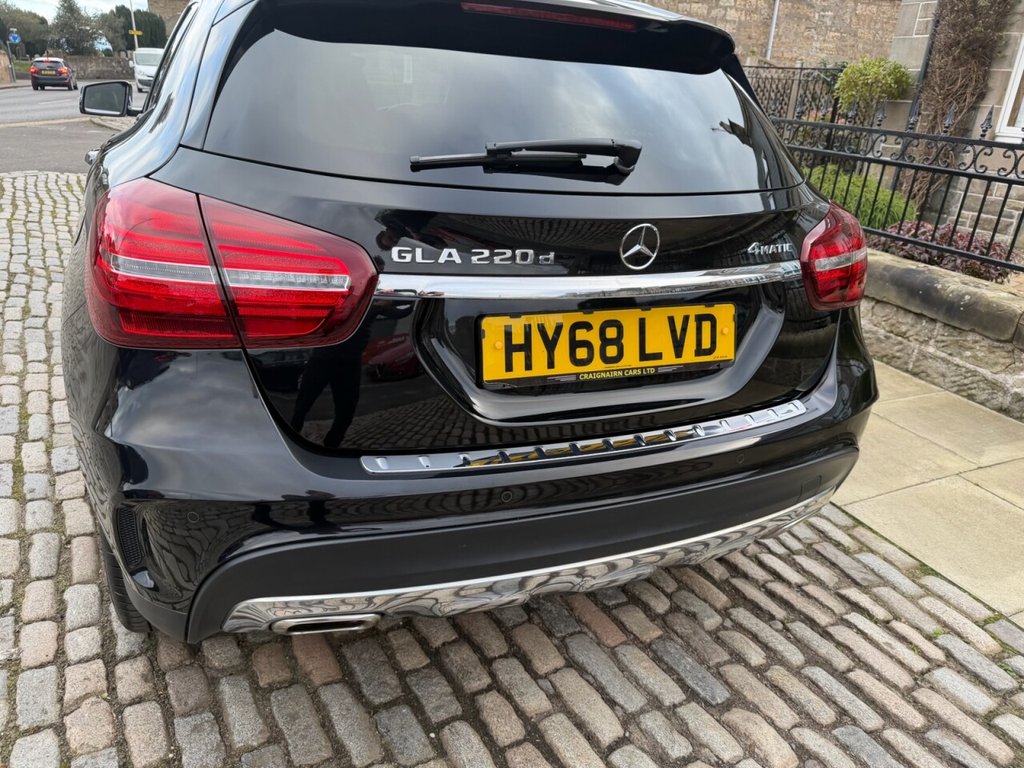 Used Mercedes-Benz GLA 2018 for sale - 77879371: Photo 11