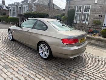 Used BMW 3 Series 2009 for sale - 79300773: Photo