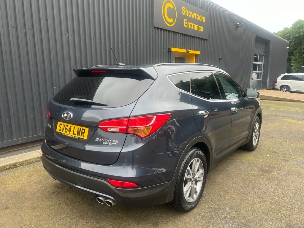 Used Hyundai Santa Fe 2014 for sale - 77009542: Photo 4